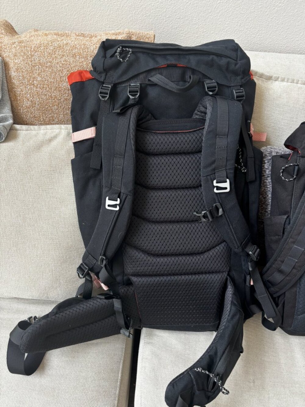 Salkan The Longhaul 45L + 20L Travel Backpack - Picture 9 of 15
